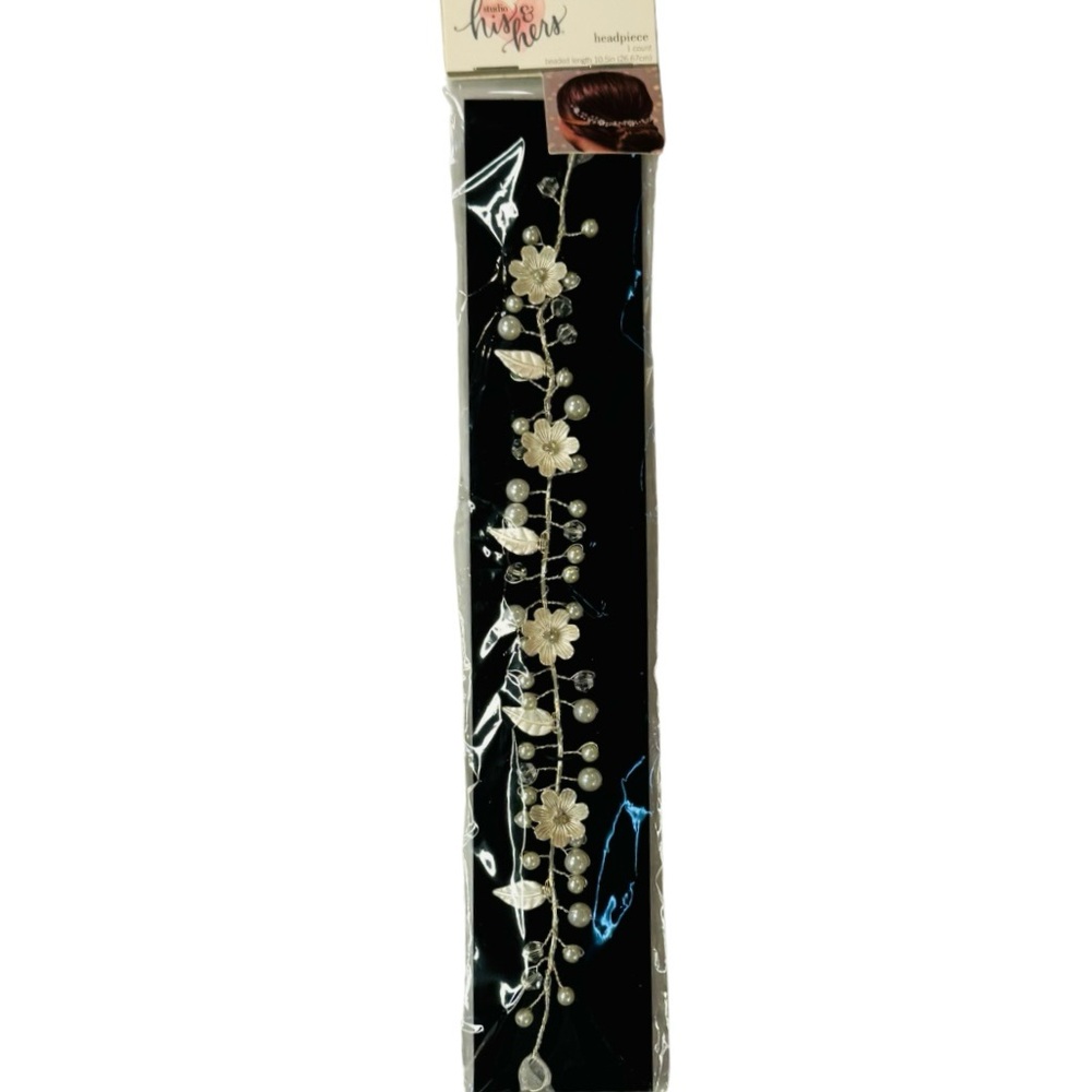 NWT | Studio His & Hers | Pearl & Flower Headpiece - Picture 3 of 5
